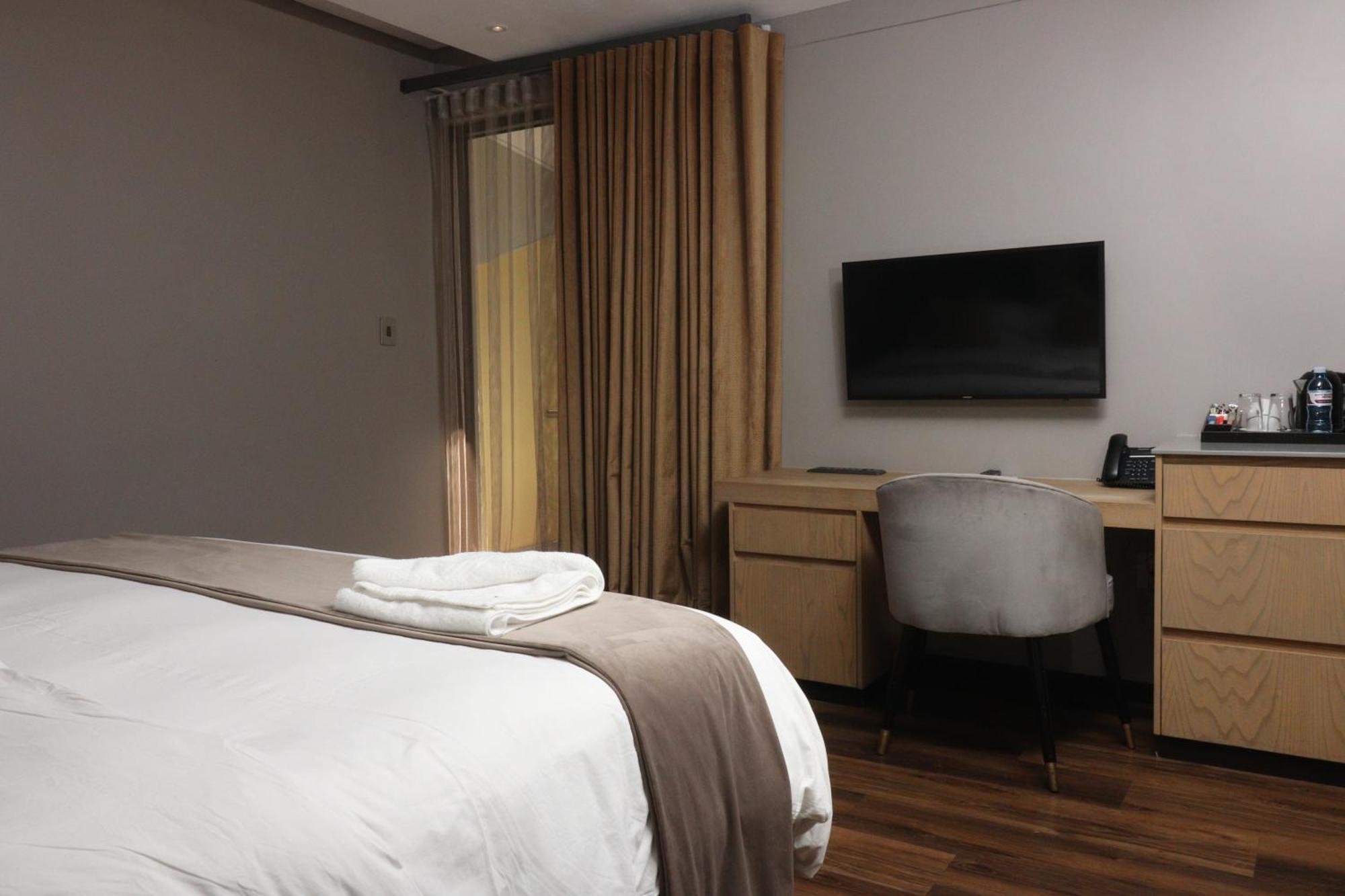 Happy Valley Hotel And Casino Ezulwini Extérieur photo