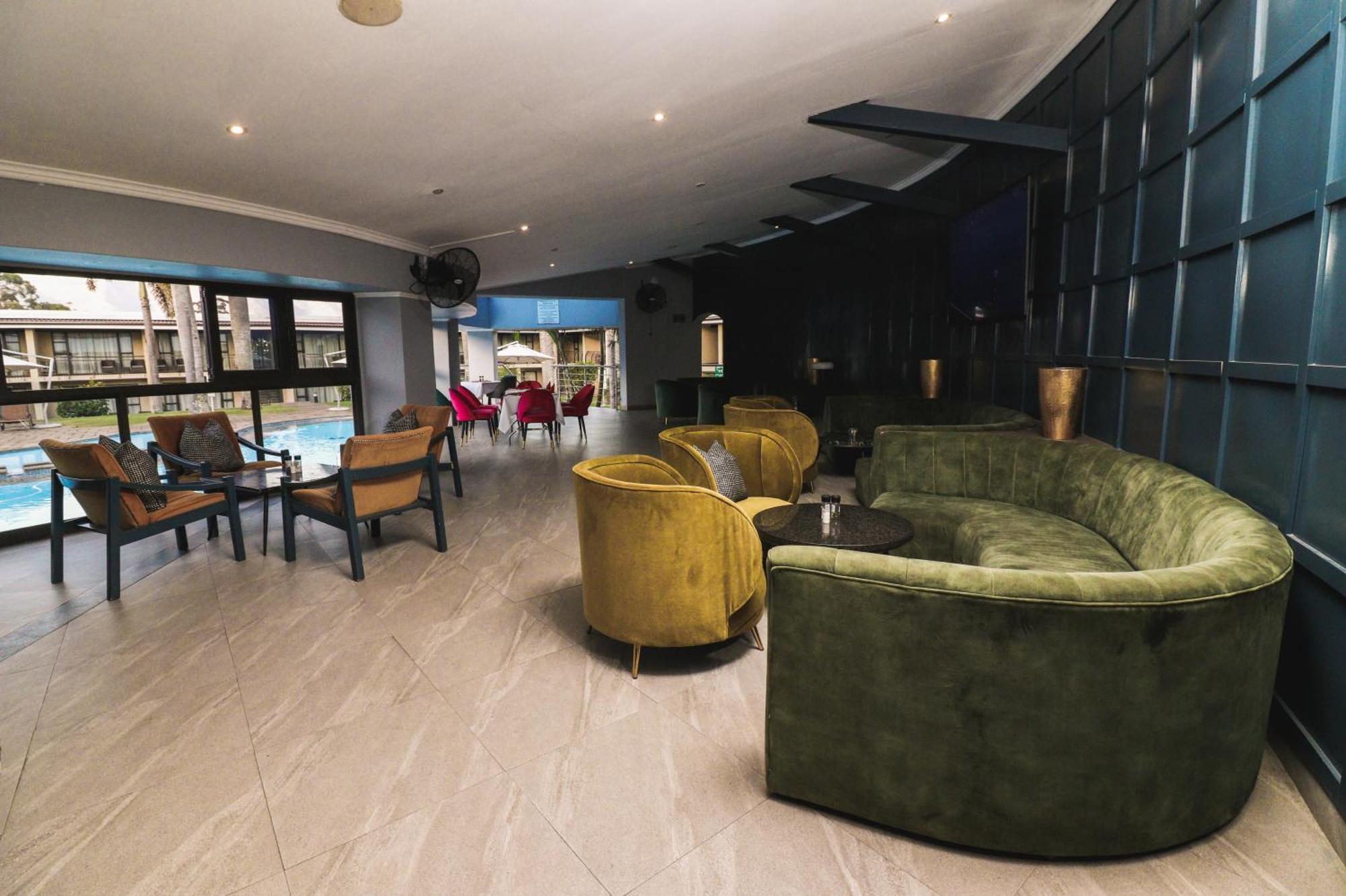Happy Valley Hotel And Casino Ezulwini Extérieur photo