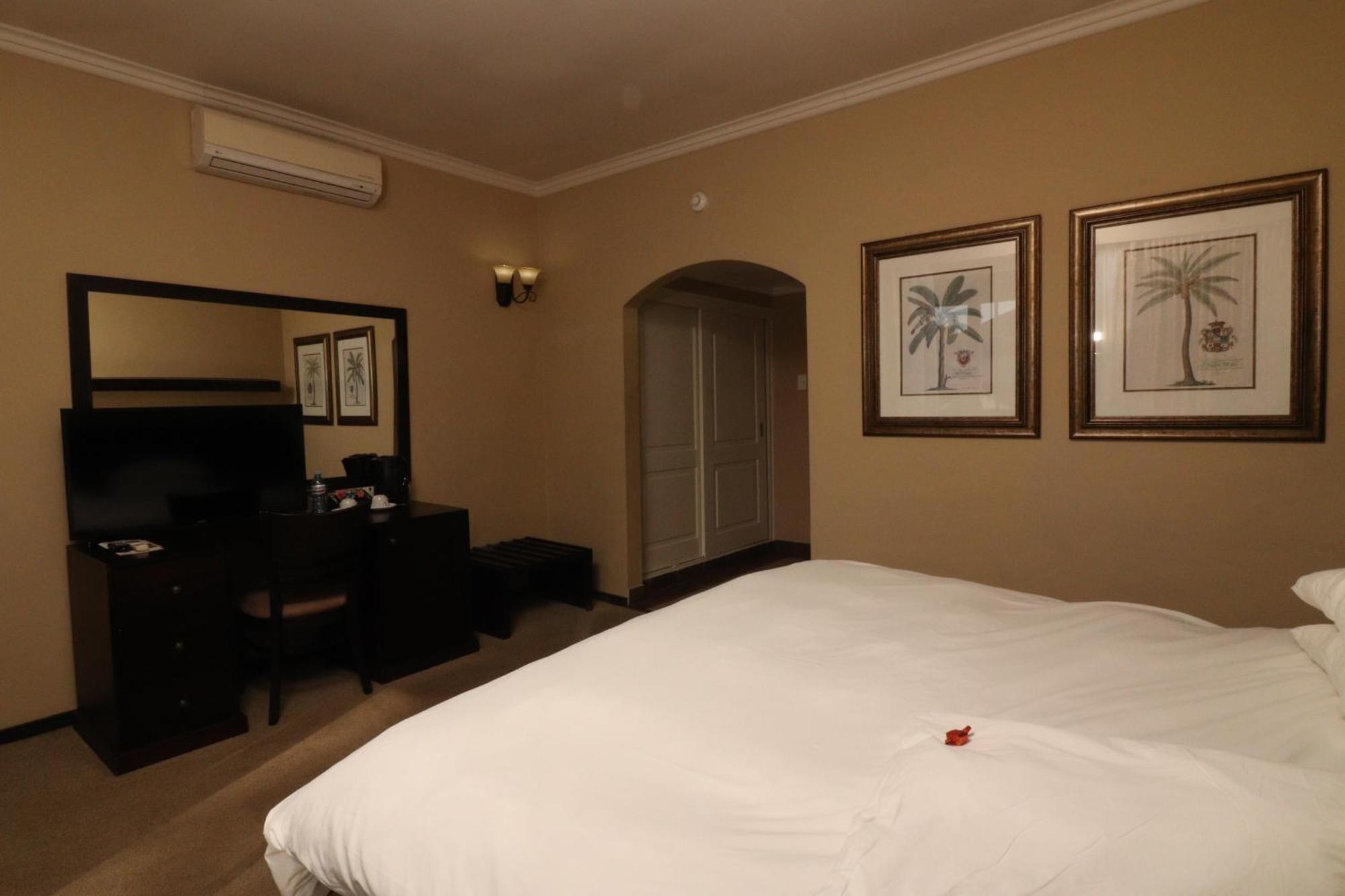 Happy Valley Hotel And Casino Ezulwini Extérieur photo